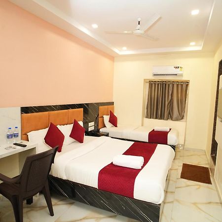 Hotel Rinza Residency Mumbai  Buitenkant foto