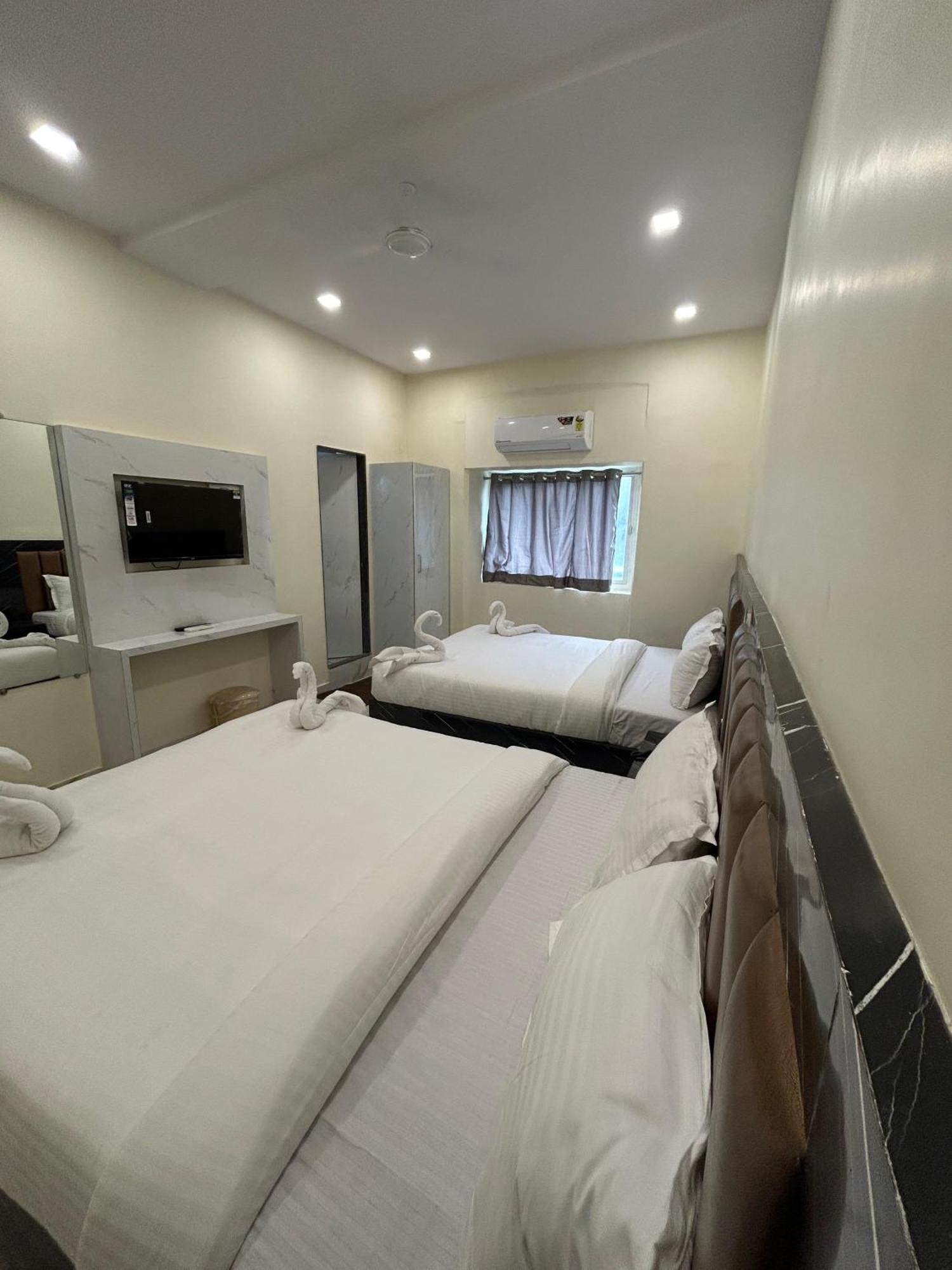 Hotel Rinza Residency Mumbai  Buitenkant foto