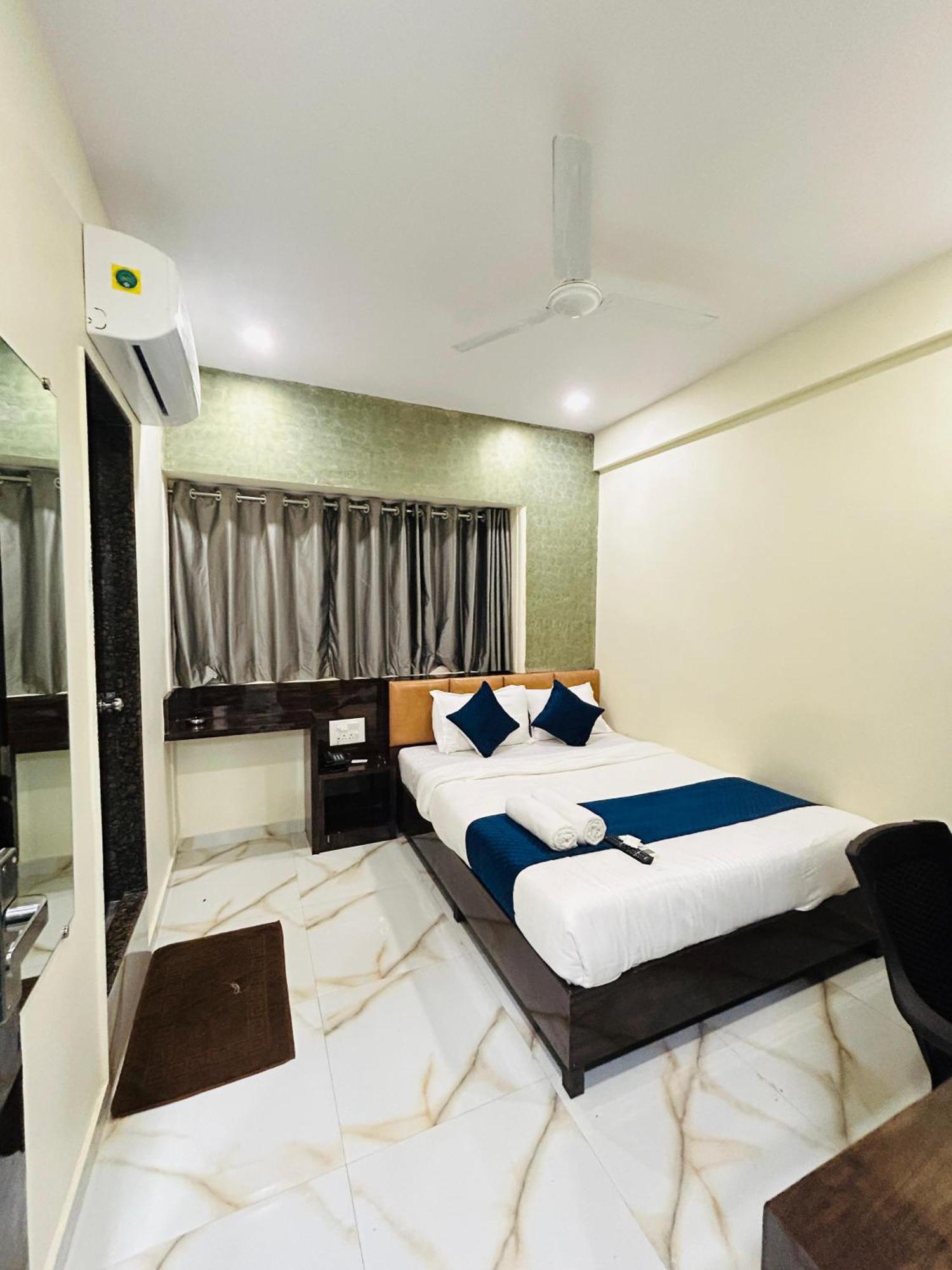 Hotel Rinza Residency Mumbai  Buitenkant foto