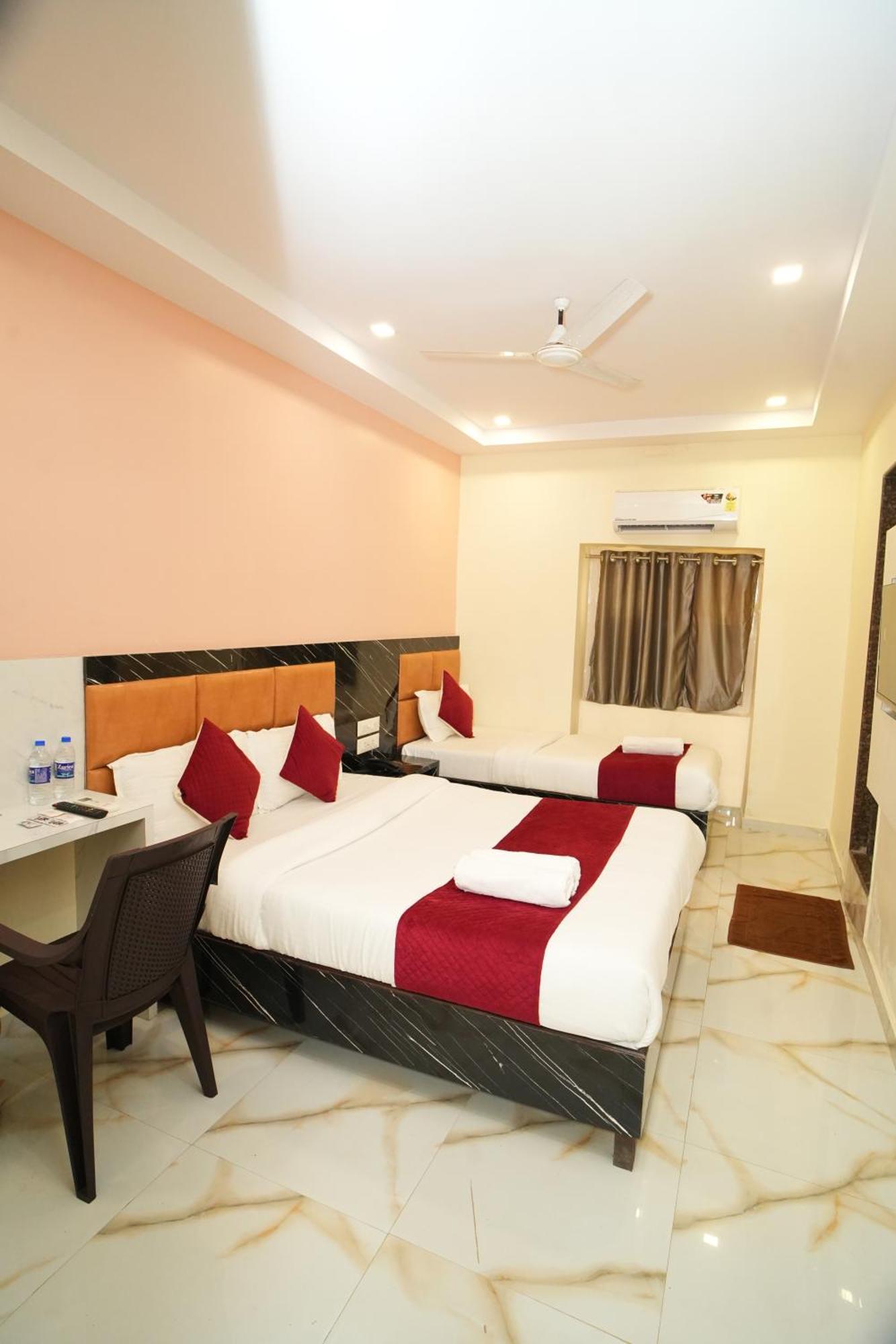 Hotel Rinza Residency Mumbai  Buitenkant foto